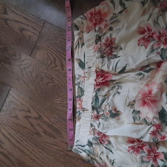 AMERICAN EAGLE Tropical Floral Skirt. Matching Top Available. Size M. - Picture 5 of 5